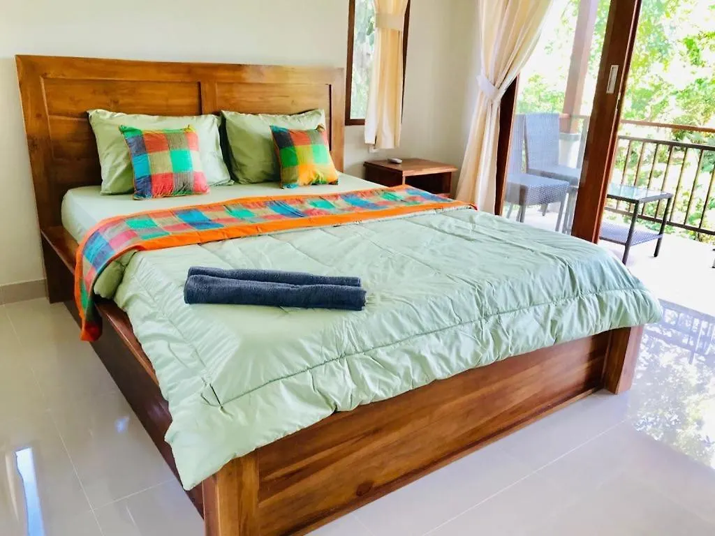 White House Hotel Ubud 3*,